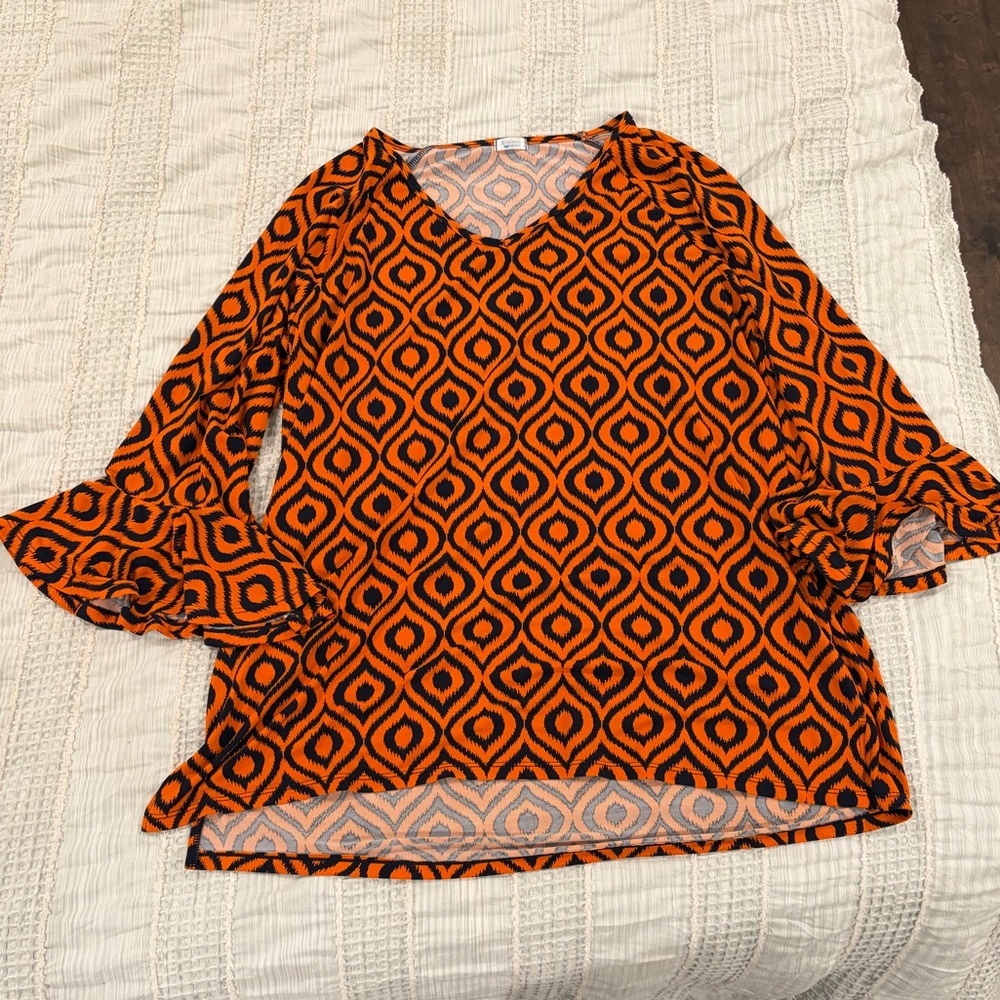 Mountain Mamas Orange Black Patterned Tunic Top LG/XL V-Neck Flowy Sleeves GUC